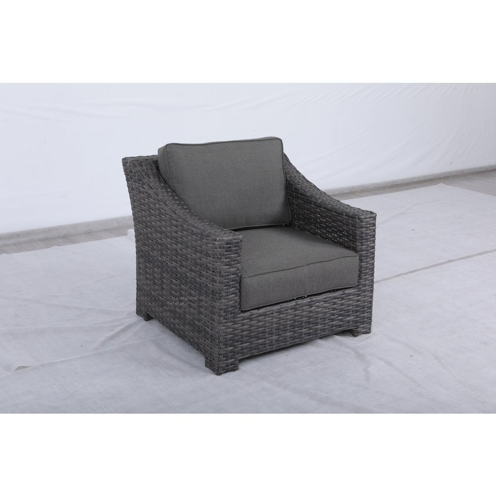 Bora Bora Wicker Rattan Club Chair with Olefin Cushion. Picture 1