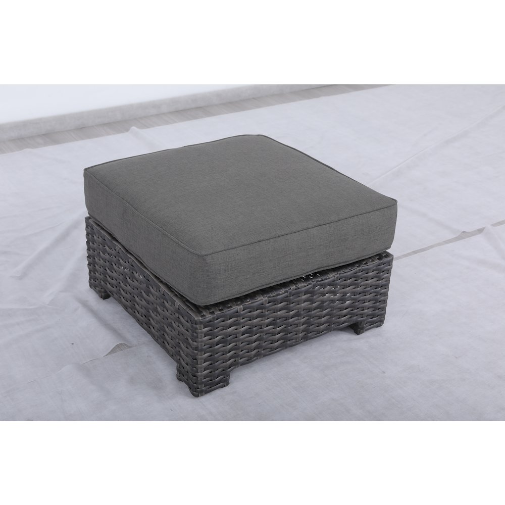 Bora Bora Wicker Rattan Ottoman with Olefin Cushion. Picture 2