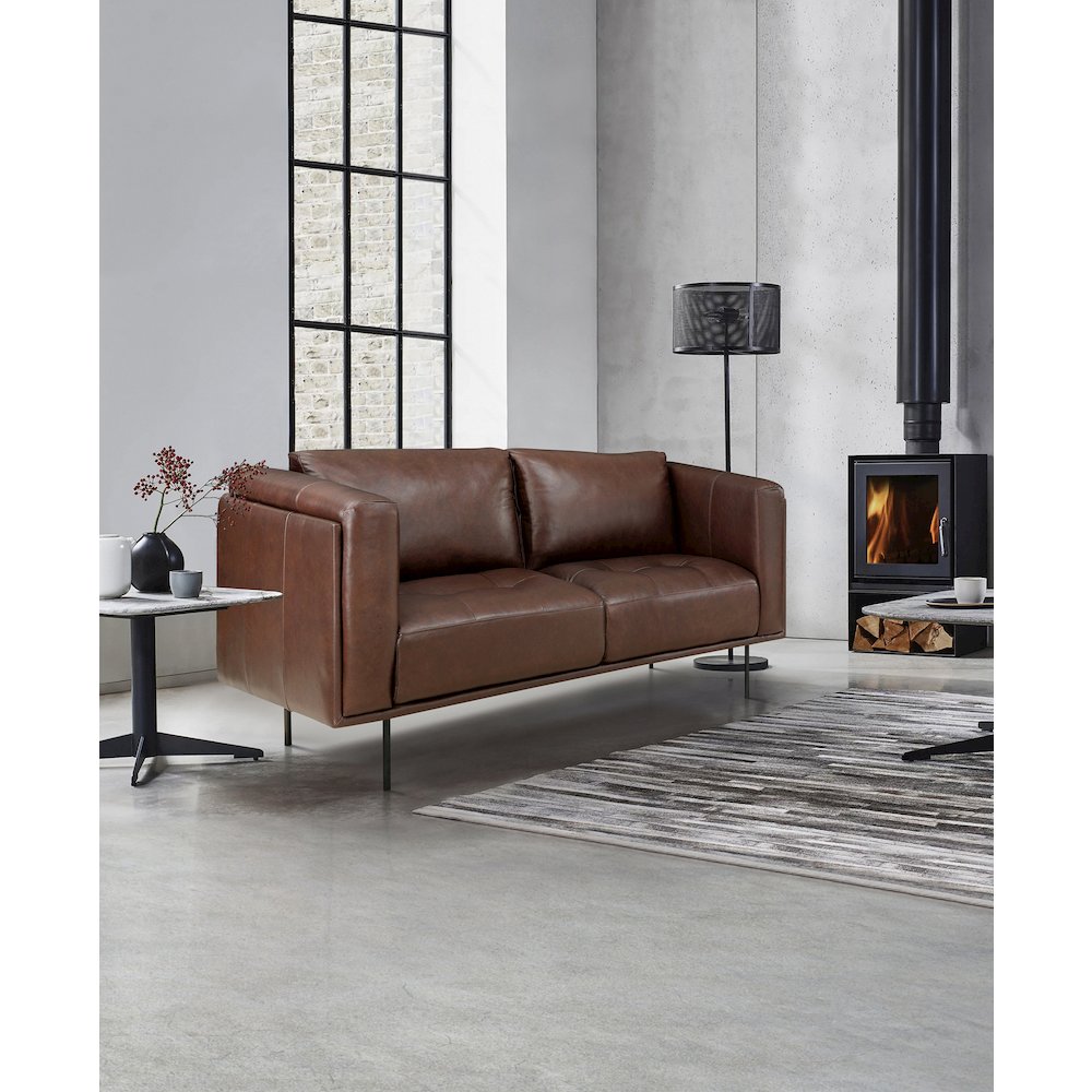 Soren leather Chair. Picture 2