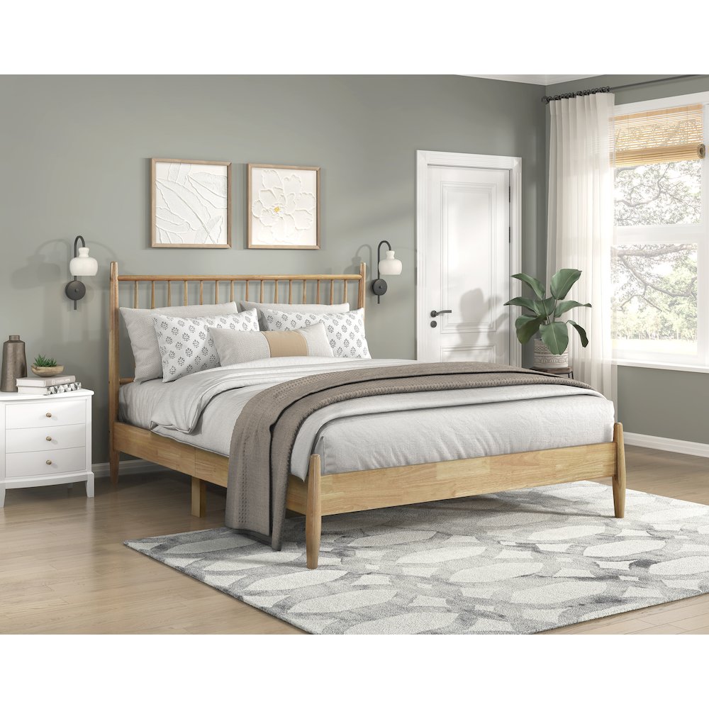 Brickell Rubberwood Queen Platform Bed in Natural. Picture 3