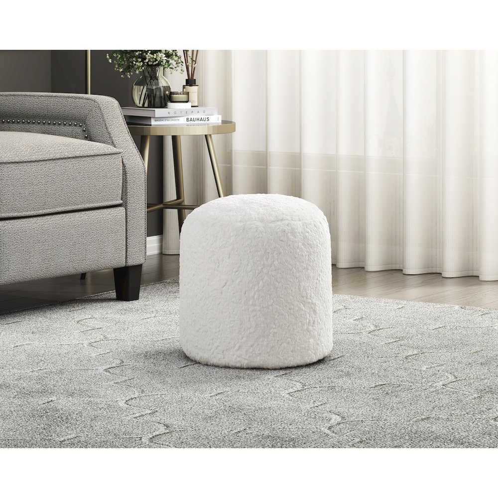 Nice  Fur Pouf In Off White. Picture 2