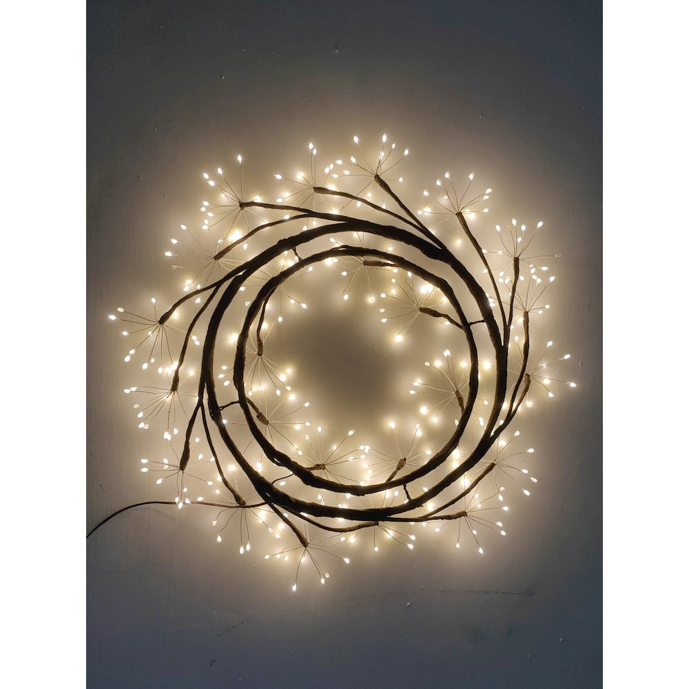 24in LED Christmas Wreath Brown Indoor Hanging Holiday Decor. Picture 5