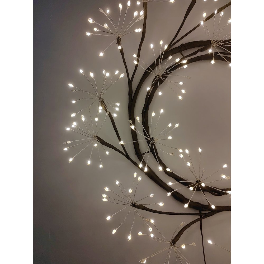 24in LED Christmas Wreath Brown Indoor Hanging Holiday Decor. Picture 6