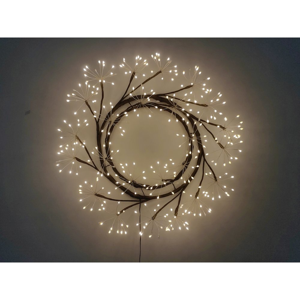 24in LED Christmas Wreath Brown Indoor Hanging Holiday Decor. Picture 2