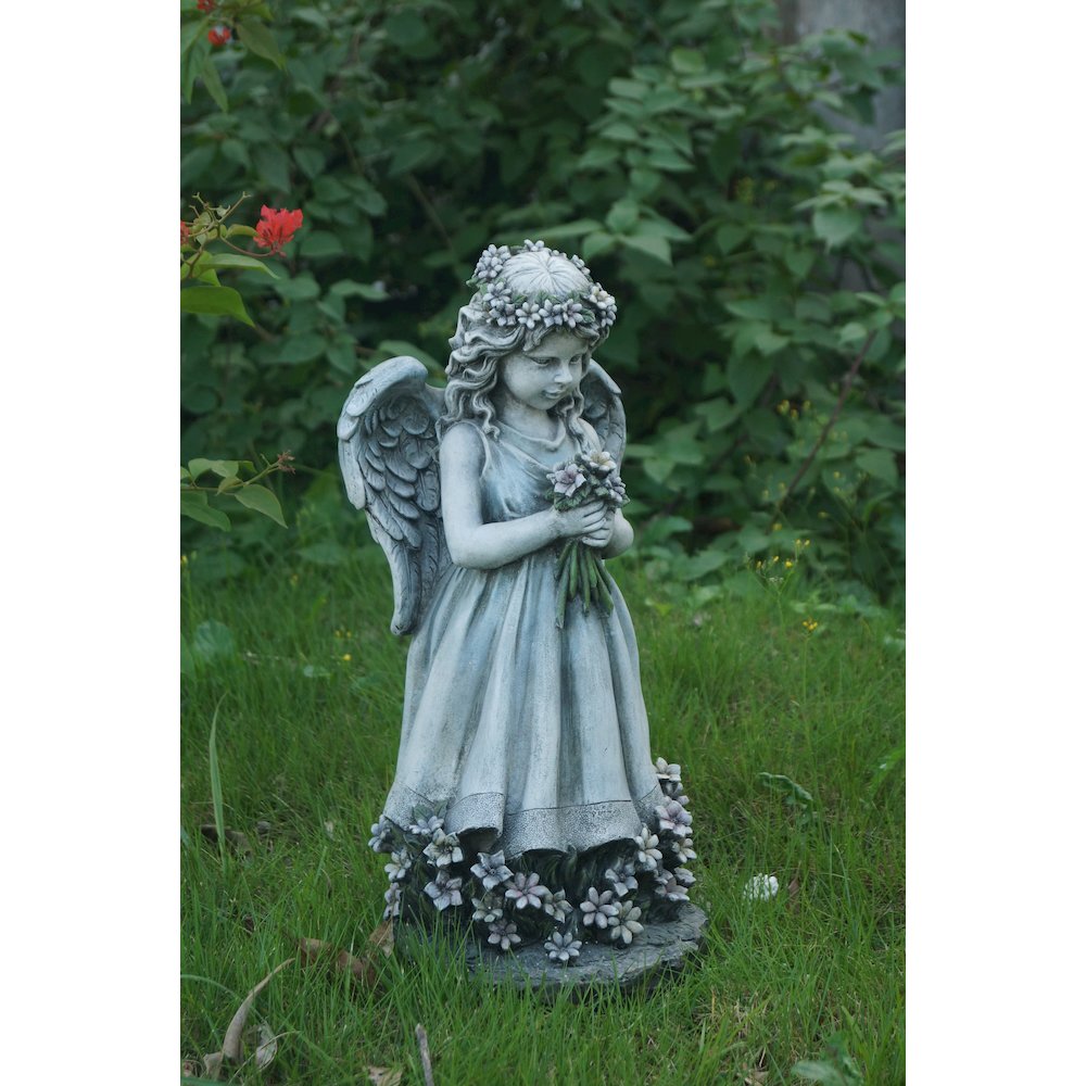Angel Holding Flowers. Picture 2