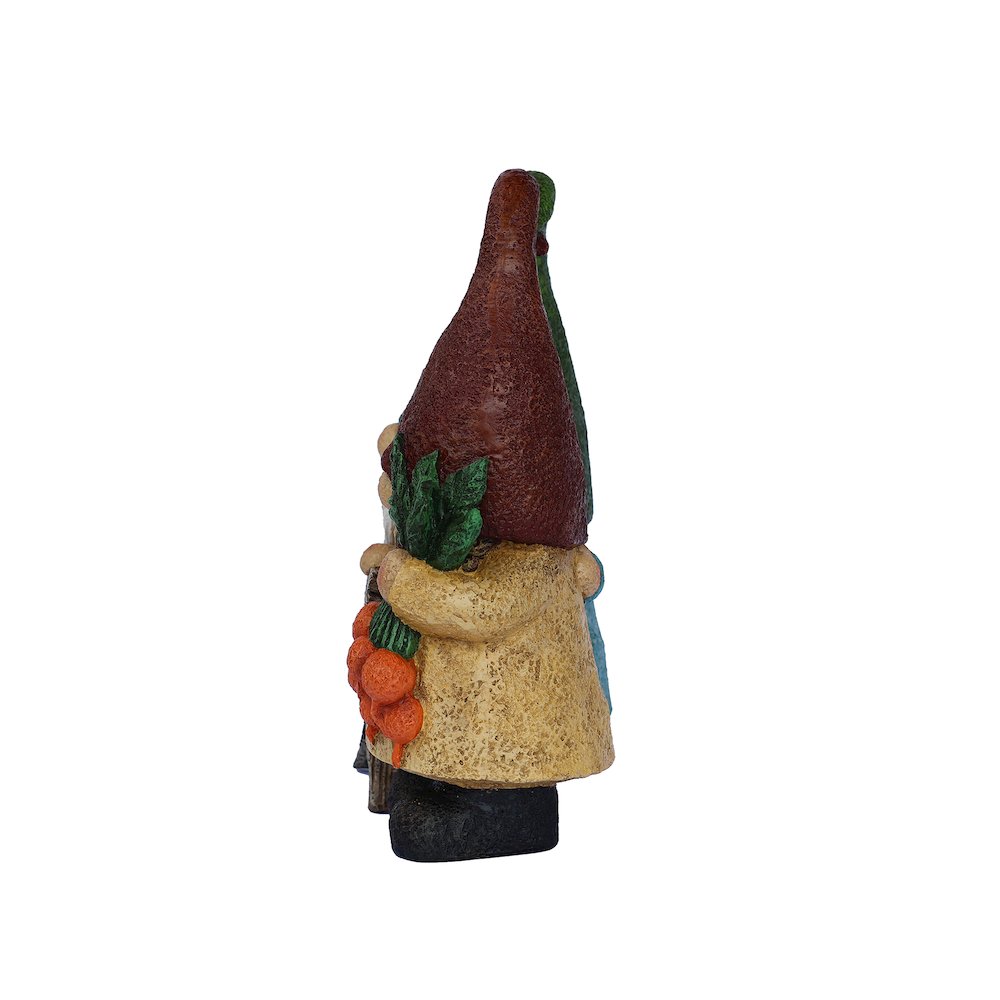 Sweet Couple Garden Gnome Medium Size. Picture 5
