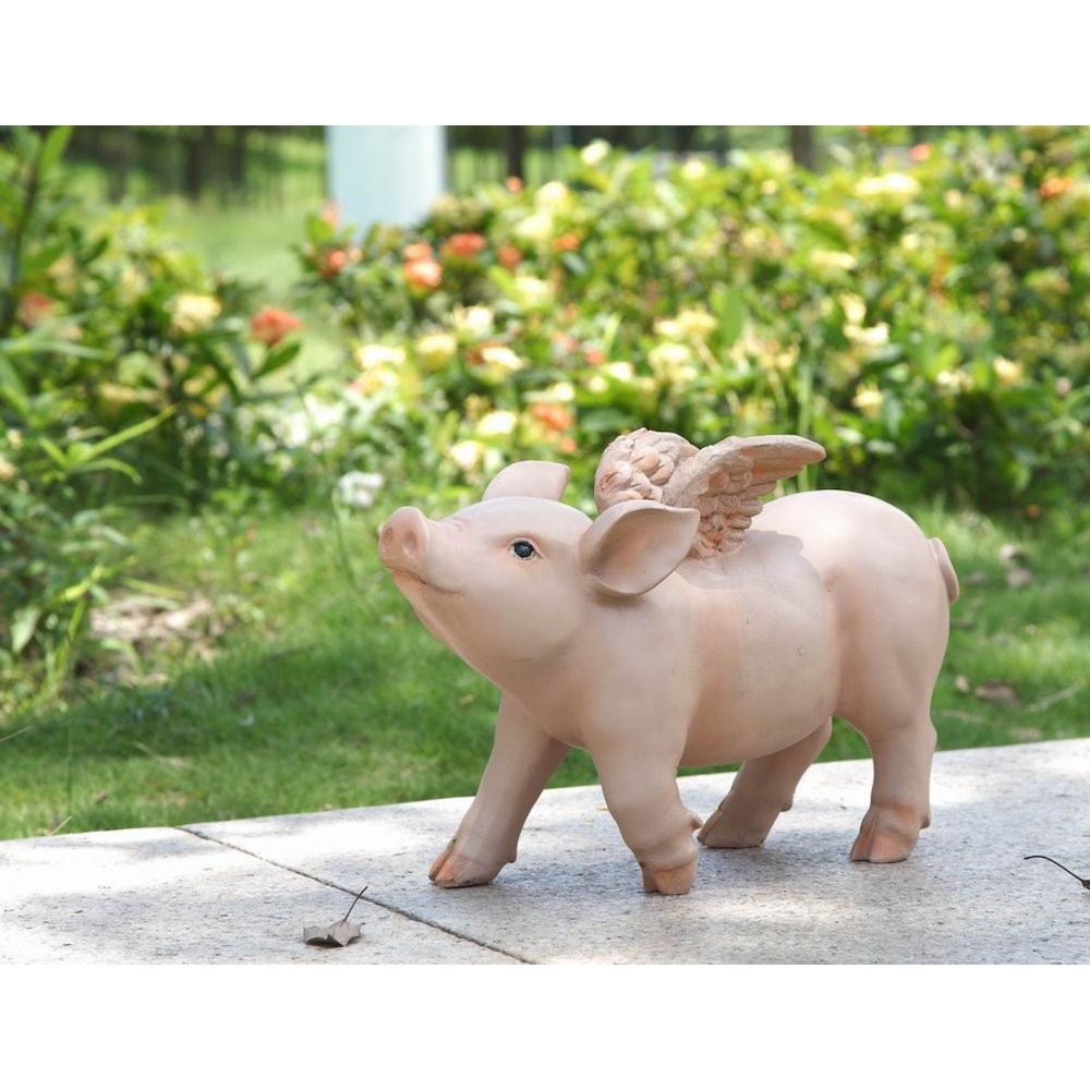 Pig W/Wings Walking. Picture 7