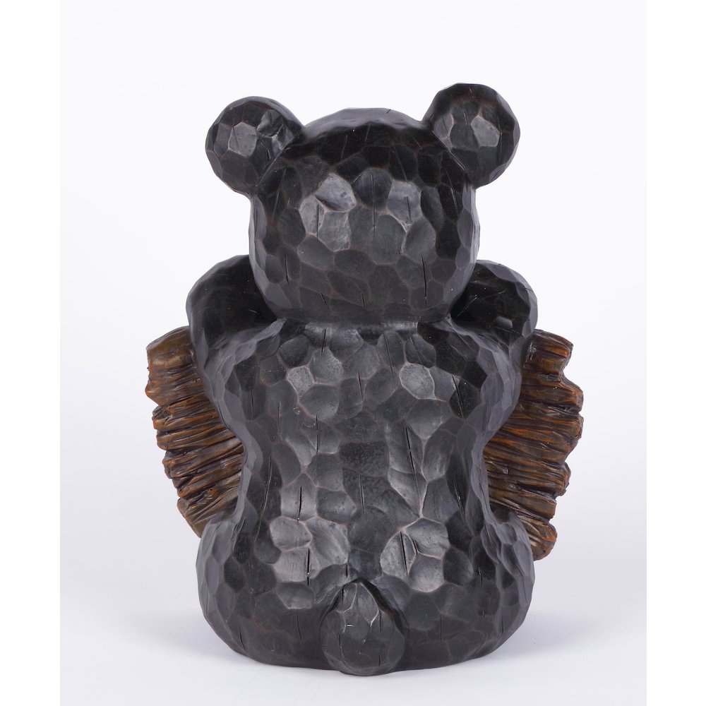 Bear Cub Holding Welcome Sign. Picture 6