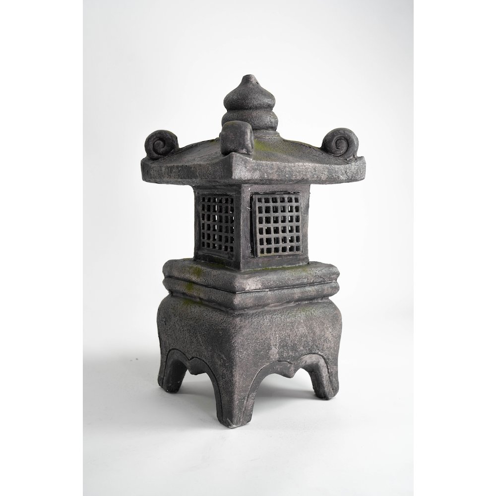 26In Grey Stone Lantern. Picture 3