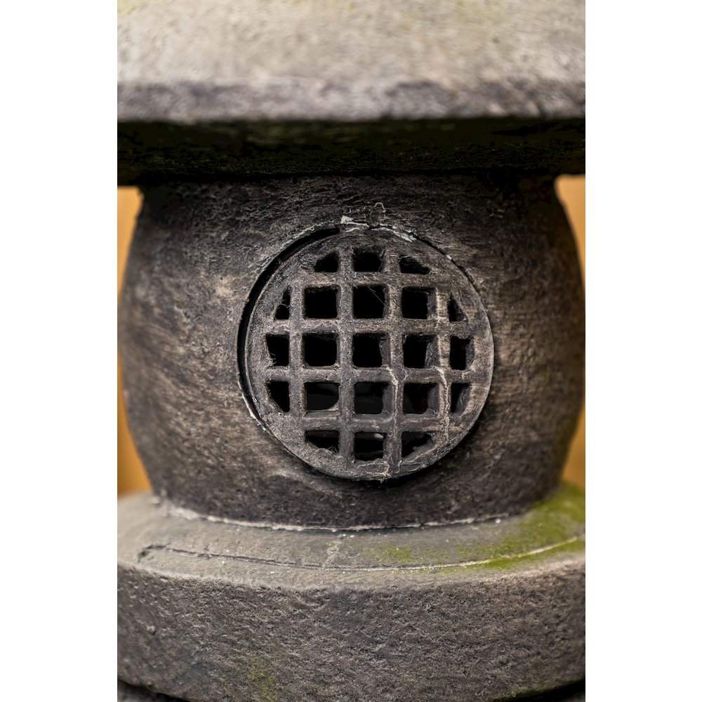 Grey Stone Pagoda Lantern. Picture 4