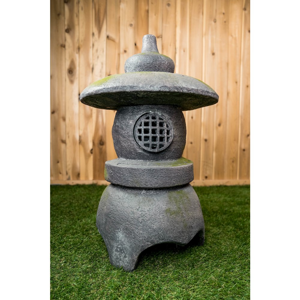 Grey Stone Pagoda Lantern. Picture 6