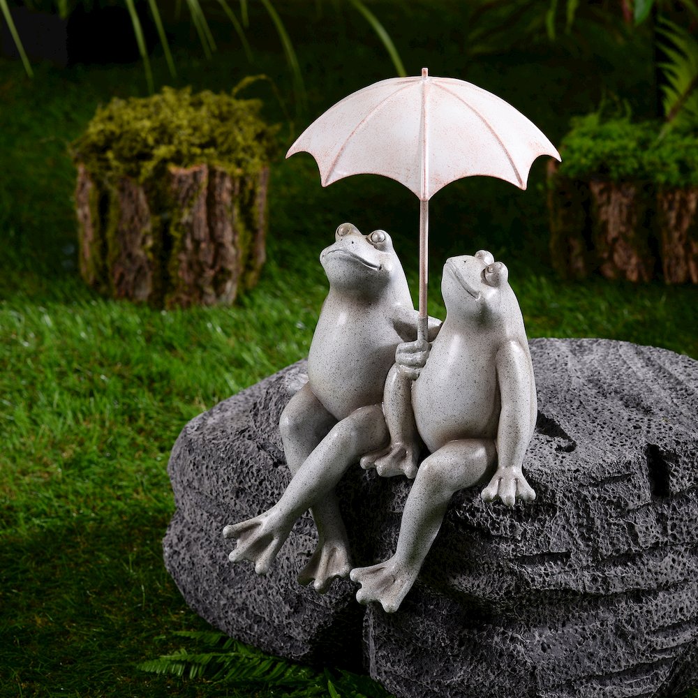 Sitting Couple Frogs Umbrella Garden Statue Yard Decor. Picture 2