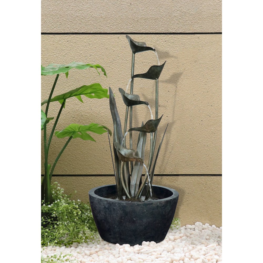 Metal Plant Fountain W/5 Leaves. Picture 6