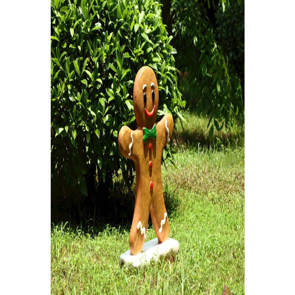 Gingerbread Boy Statue. Picture 8