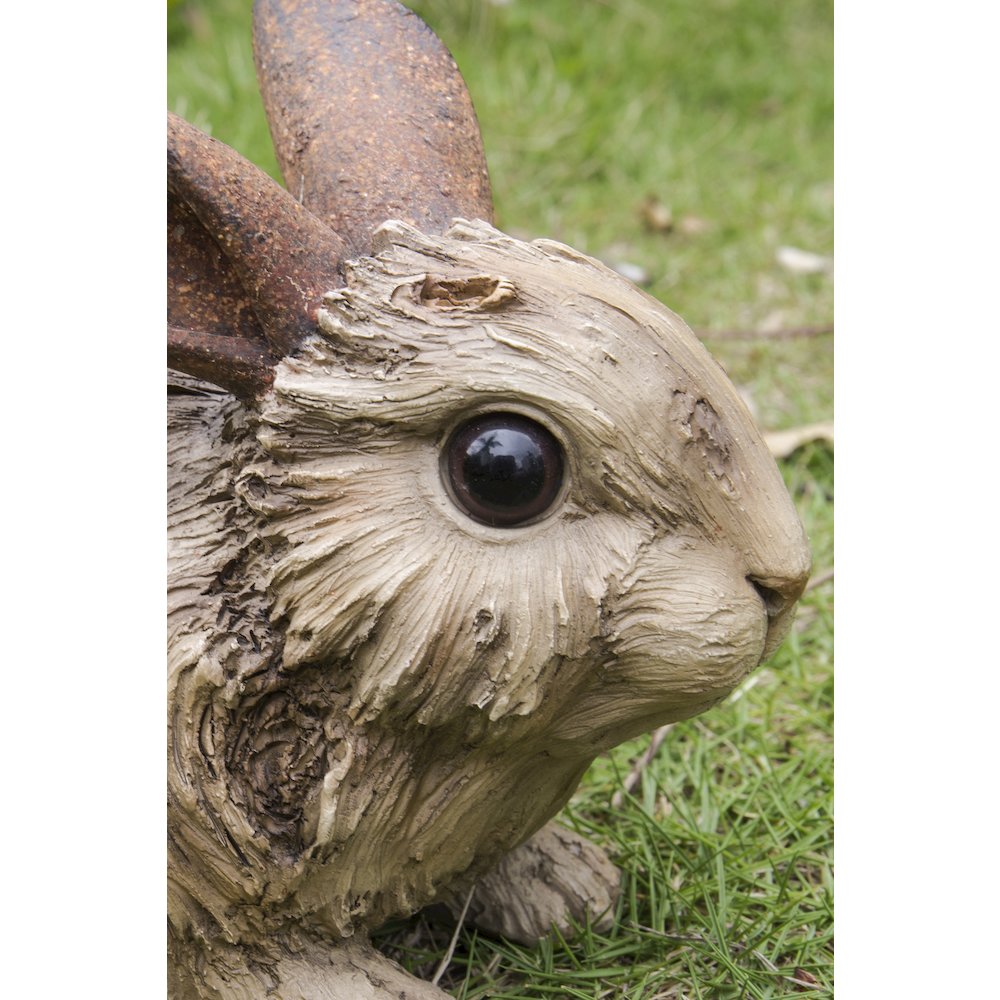 Large Driftwood Rabbit Statue. Picture 6