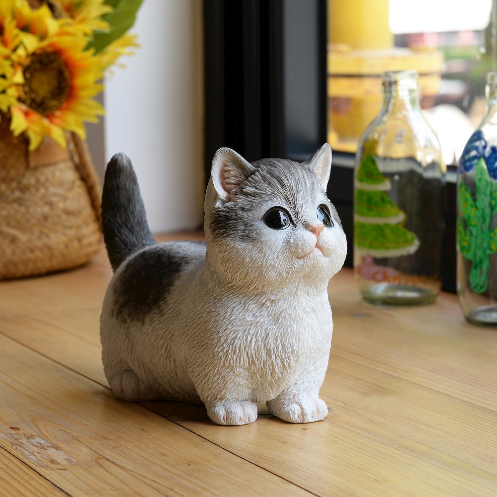 Sitting Cat Kitten Statue-Gray. Picture 2