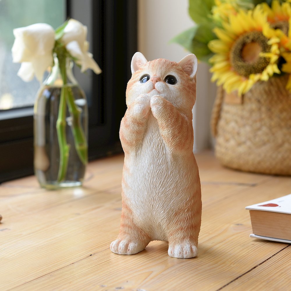 7" H Orange Tabby Cat Praying. Picture 2