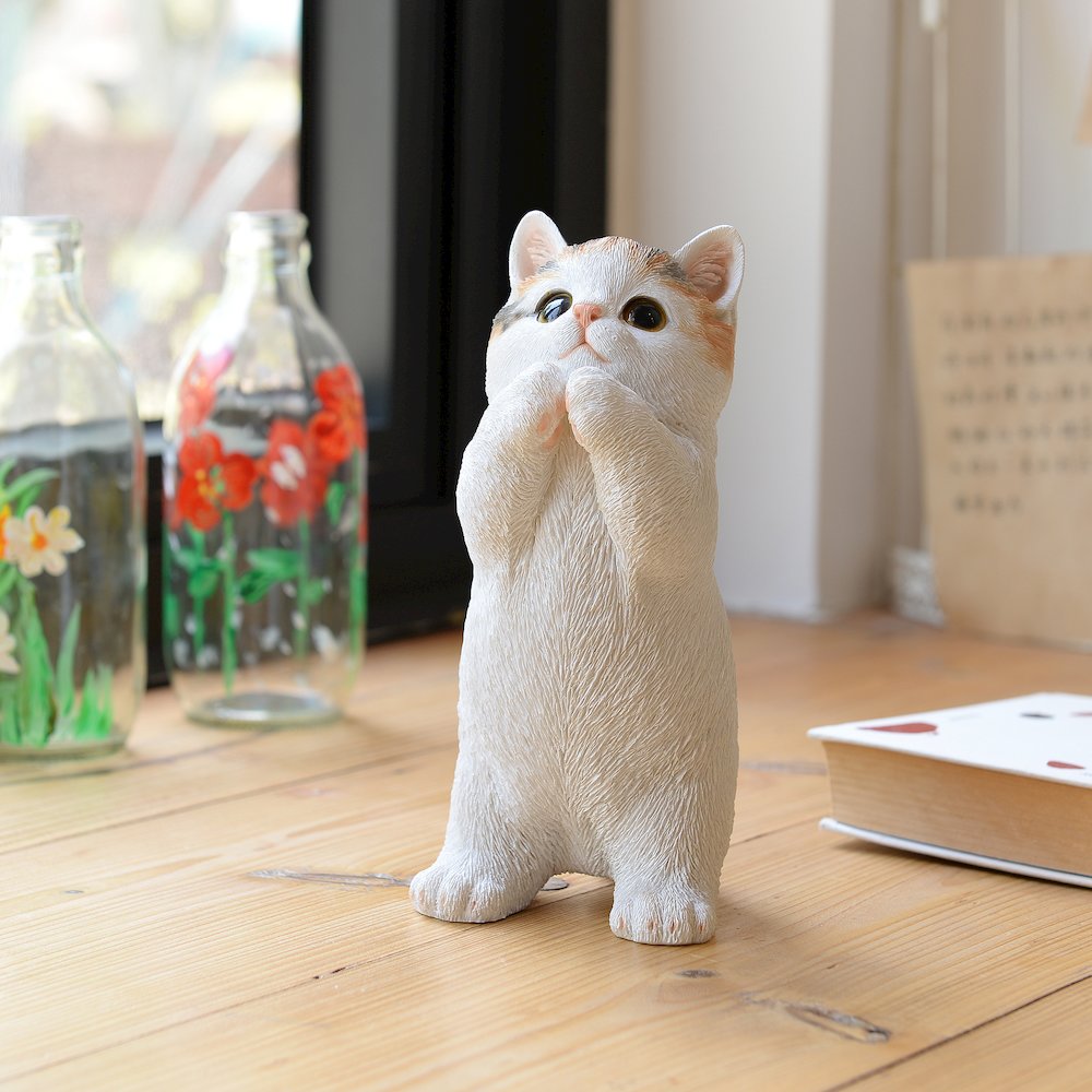 7" H Calico Cat Kitten Statue Praying. Picture 2