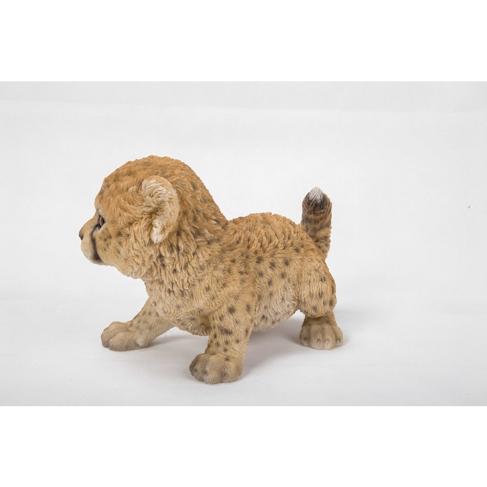 Cheetah Baby Statue. Picture 4