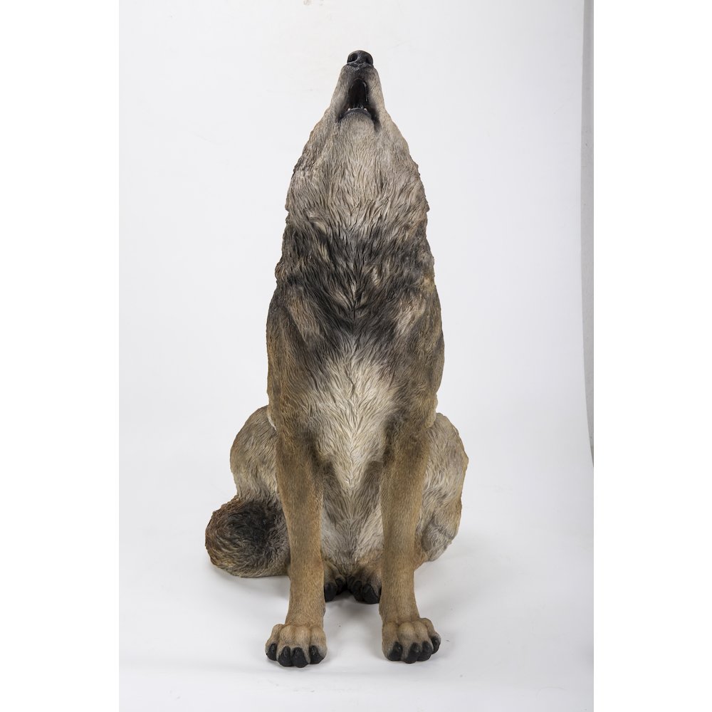 Large Wolf Statue. Picture 2