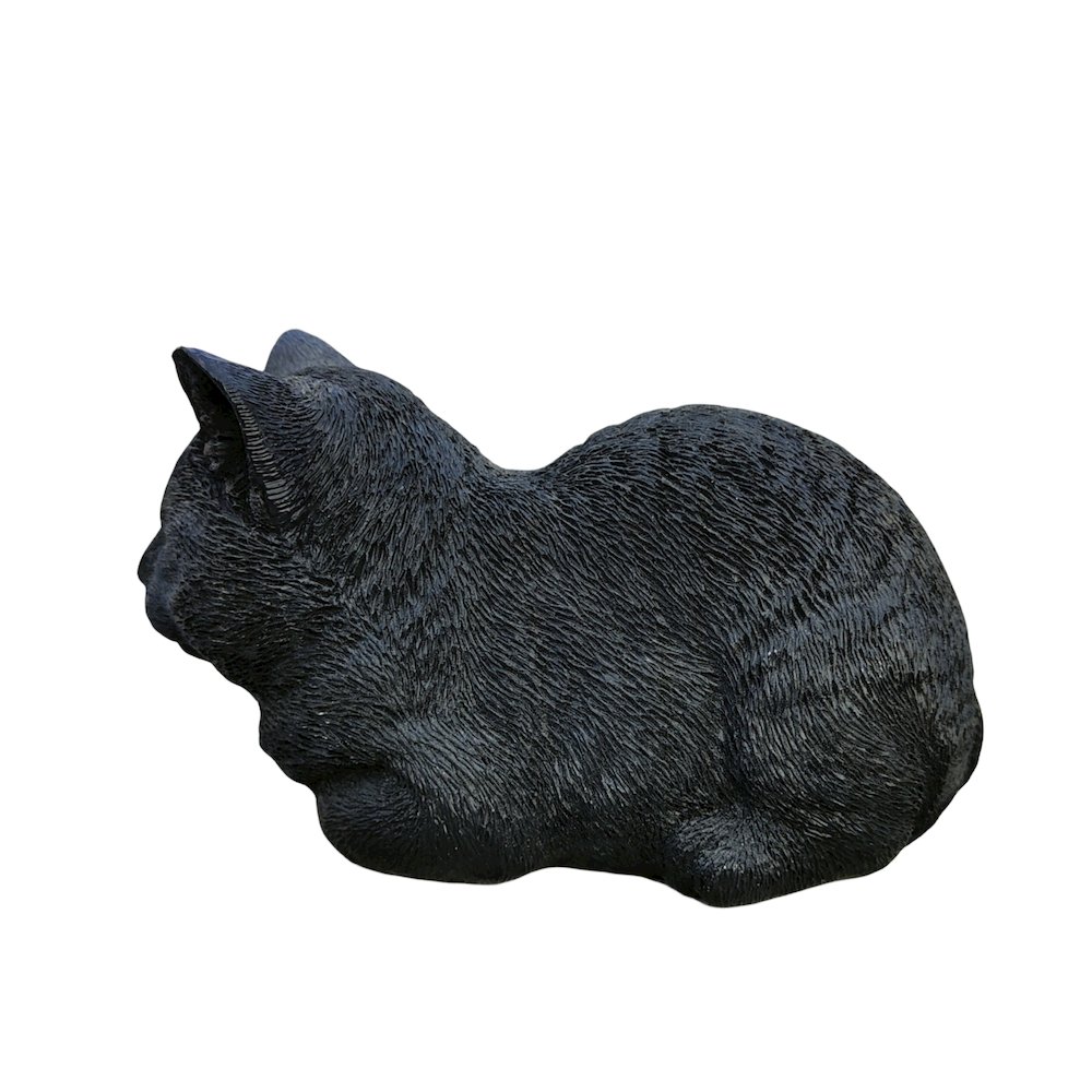 Serenity Snooze: Chic Black Polyresin Napping Cat Figurine. Picture 4