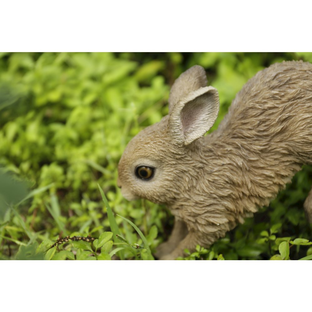 Hare Cub Running Statue. Picture 5