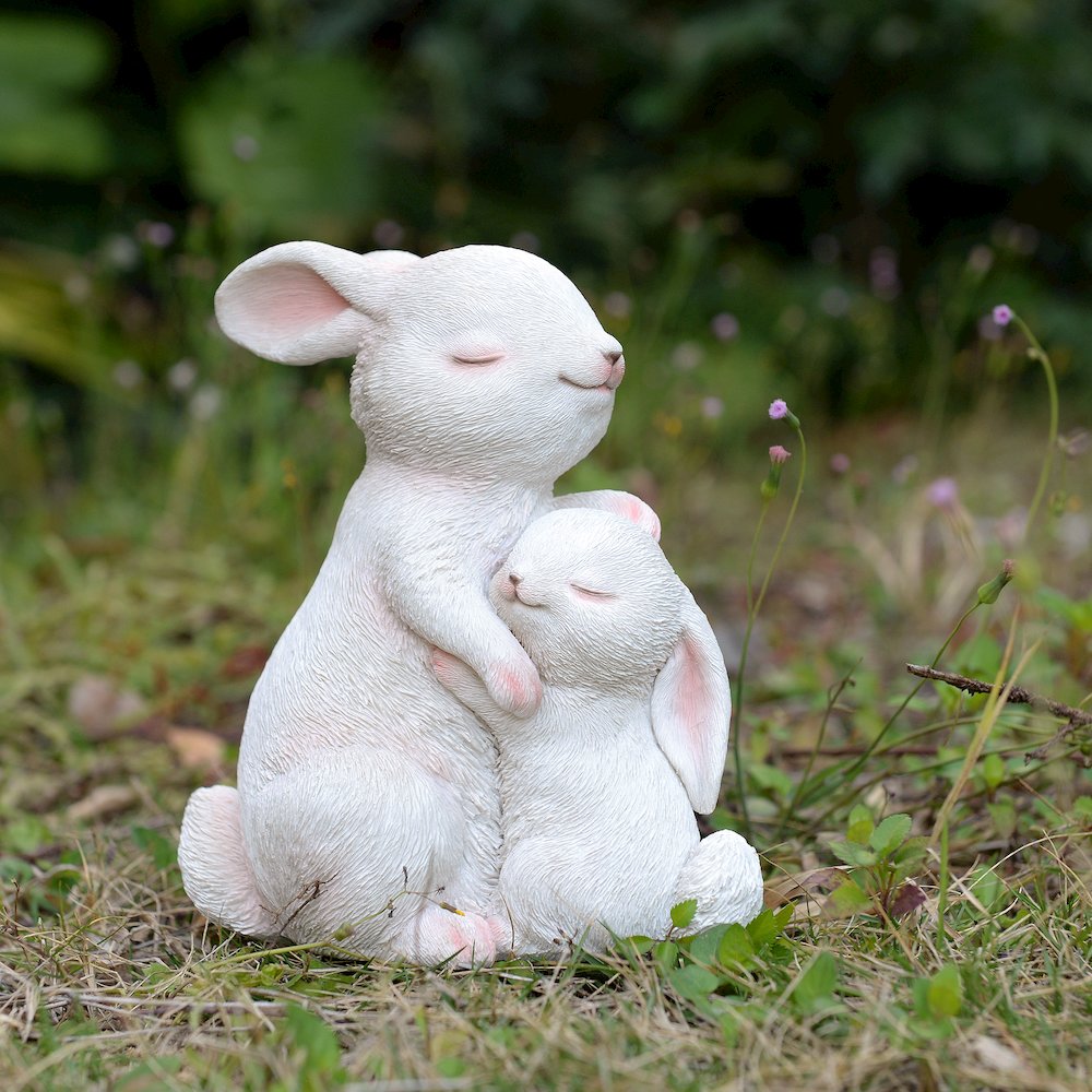 Tender Moments: Polyresin Mother & Baby Rabbit Figurine in Elegant White. Picture 2
