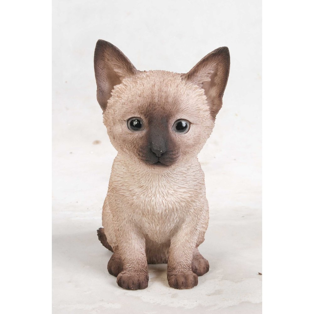 Siamese Kitten Statue. Picture 2
