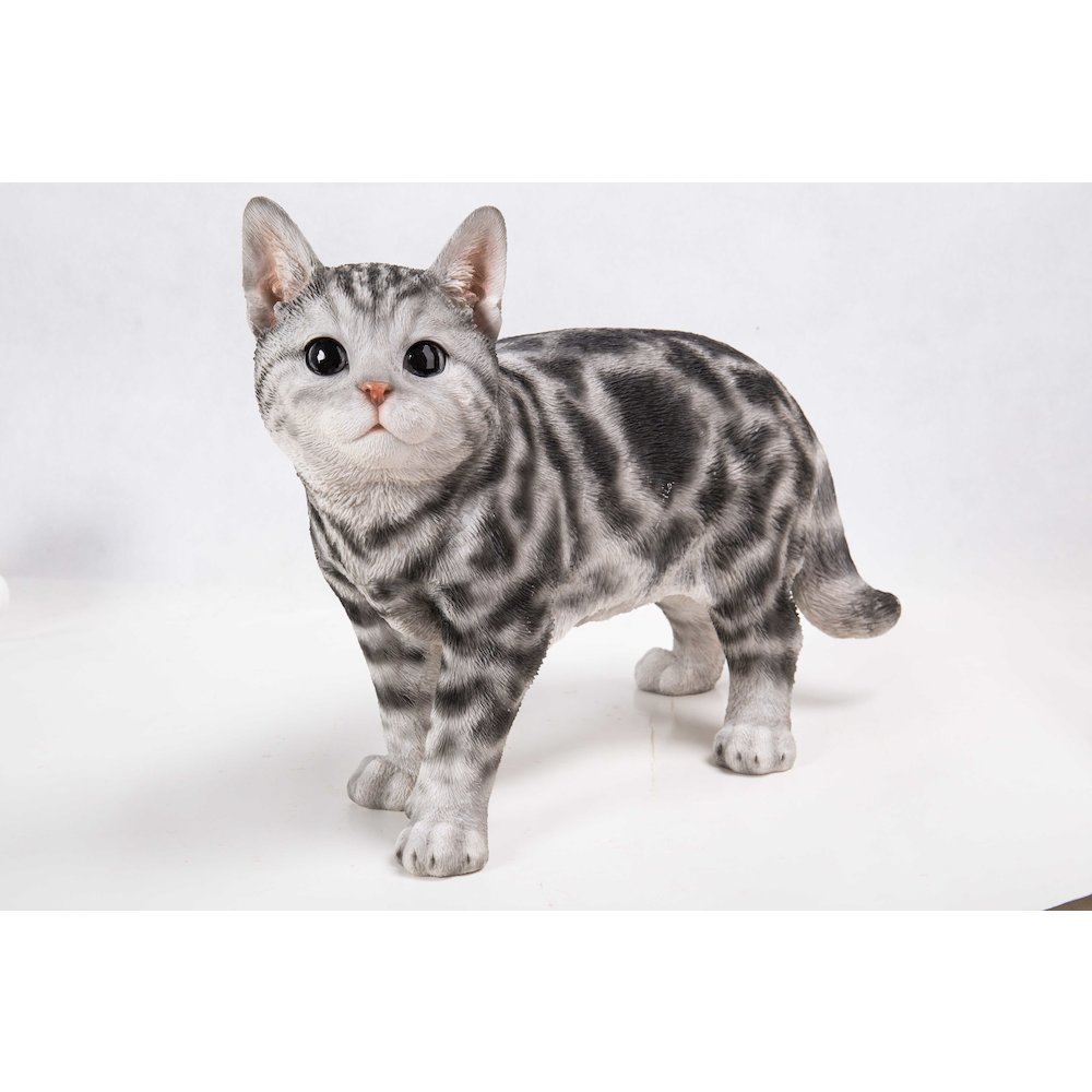 Standing American Shorthair Statue. Picture 2