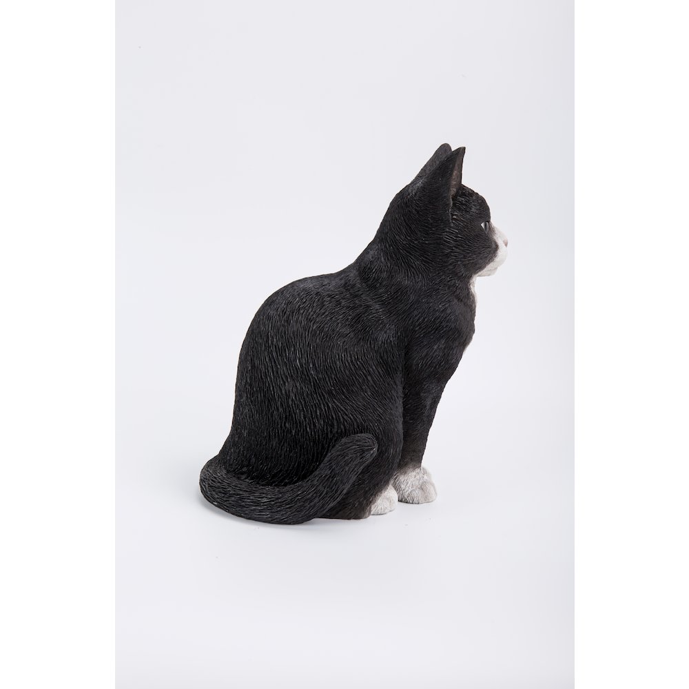 Sitting Cat Statue. Picture 5