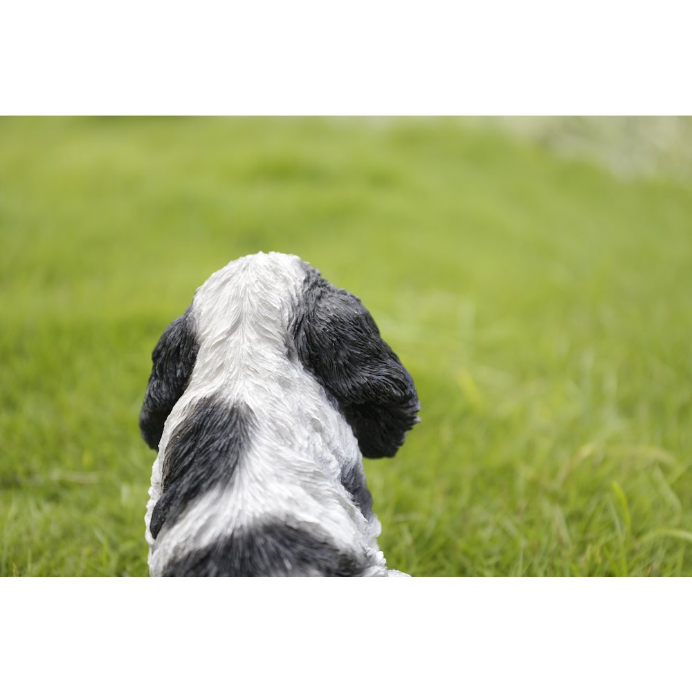 Black & White Cocker Spaniel Statue. Picture 6