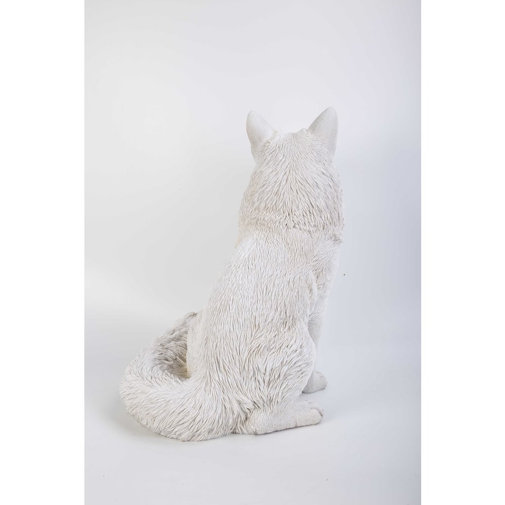 Snow Fox Statue. Picture 3