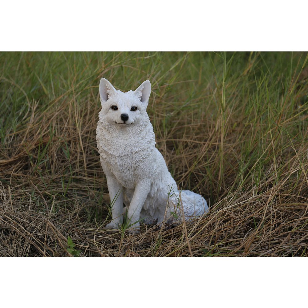 Snow Fox Statue. Picture 6