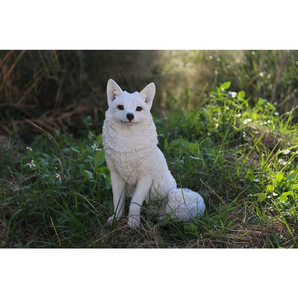 Snow Fox Statue. Picture 7