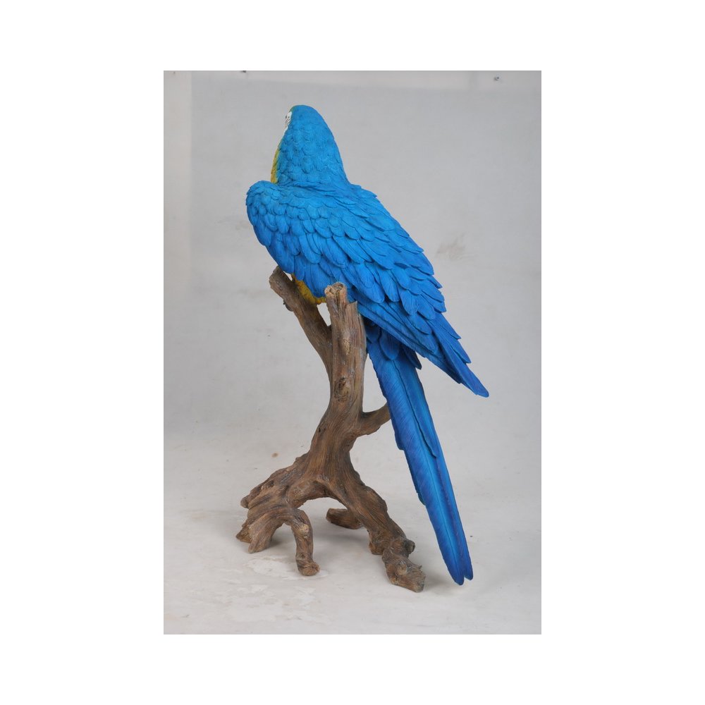 Large Blue/Yellow Macaw Statue. Picture 1