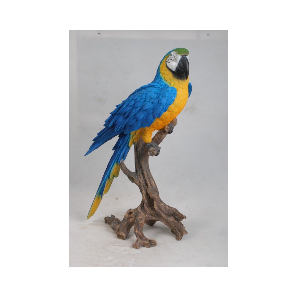 Large Blue/Yellow Macaw Statue. Picture 4