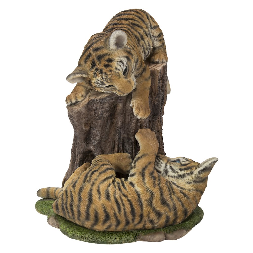 Playful Tiger Cubs. Picture 2