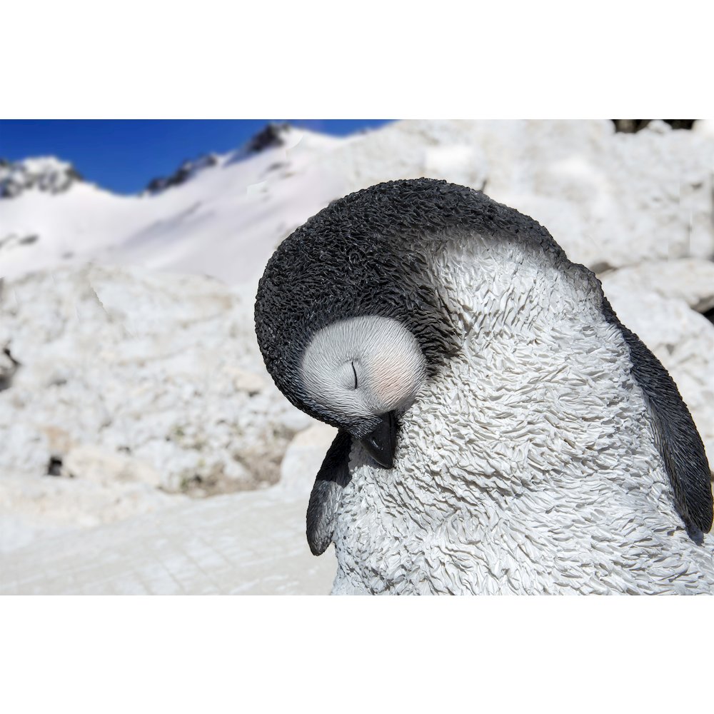Large Sleeping Penguin. Picture 4