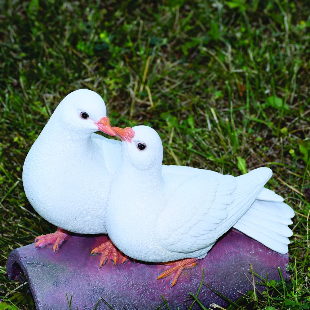 Two Doves On A Log Statue. Picture 5