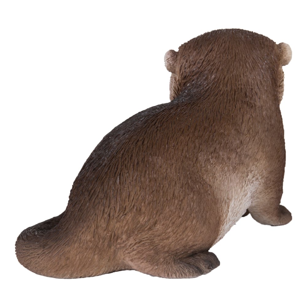 Otter Leaning Forward Statue. Picture 4