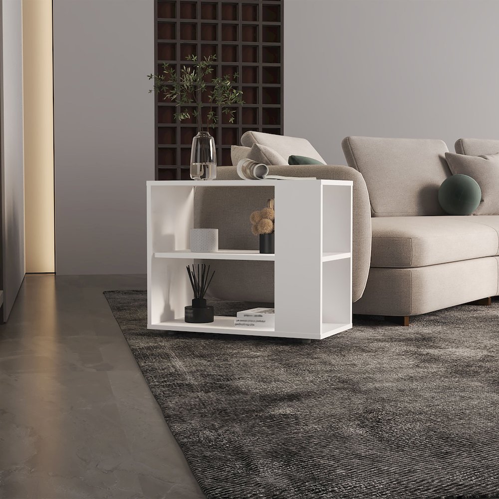Gardin Side Table White MDF. Picture 3