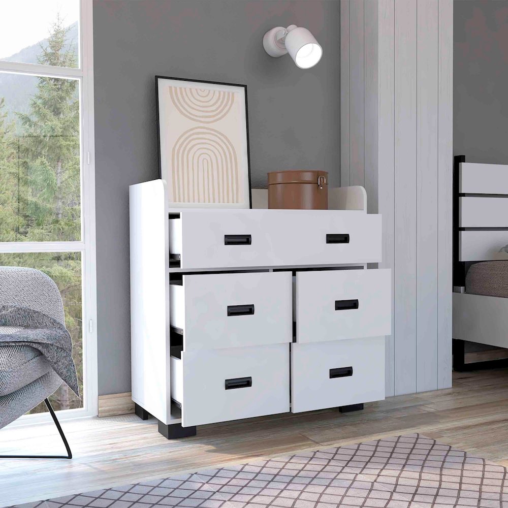 Alyn Dresser White MDF. Picture 5