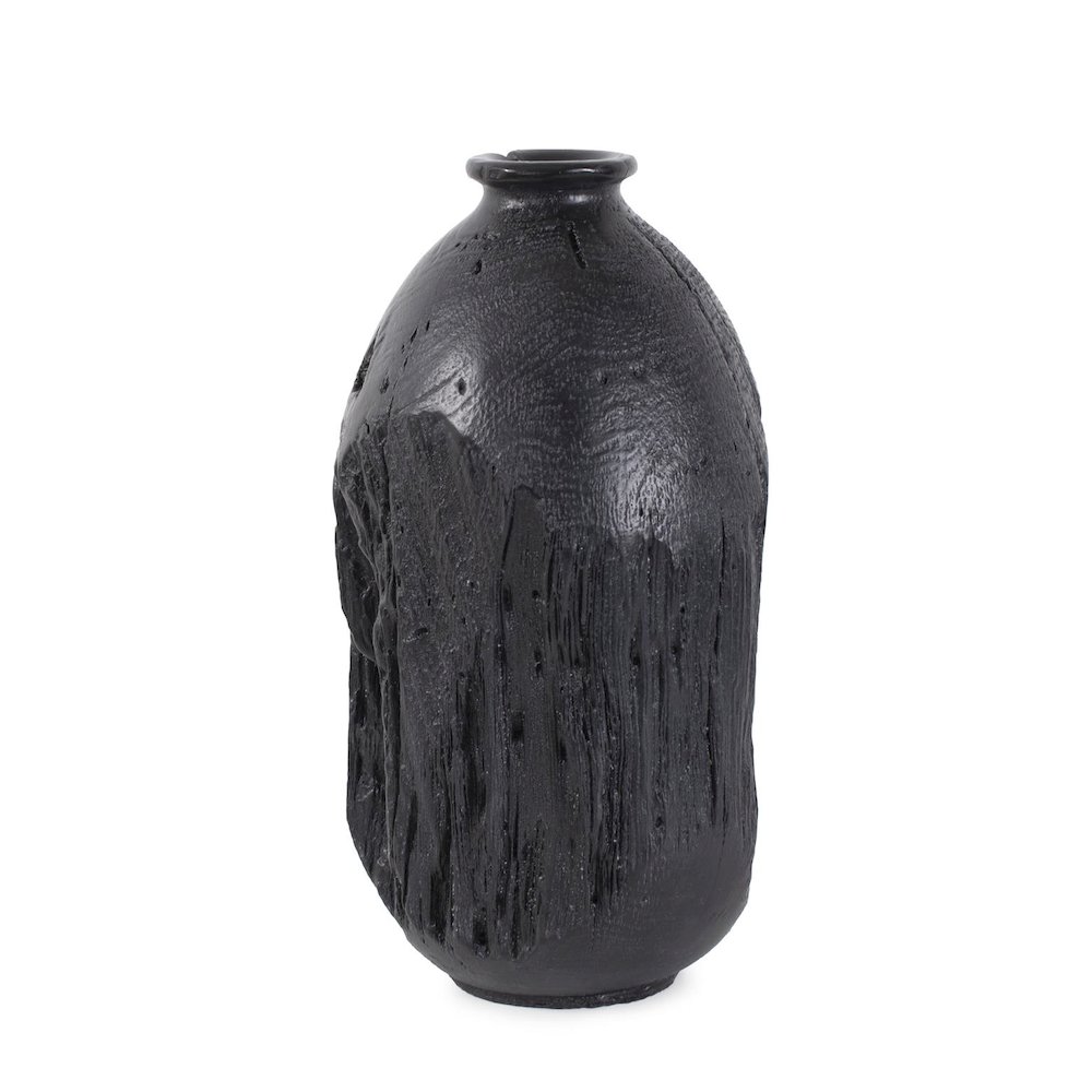 Haru Short Vase in Black. Picture 2