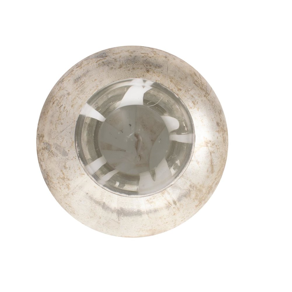 Beatrice Flared Silver Vase. Picture 3