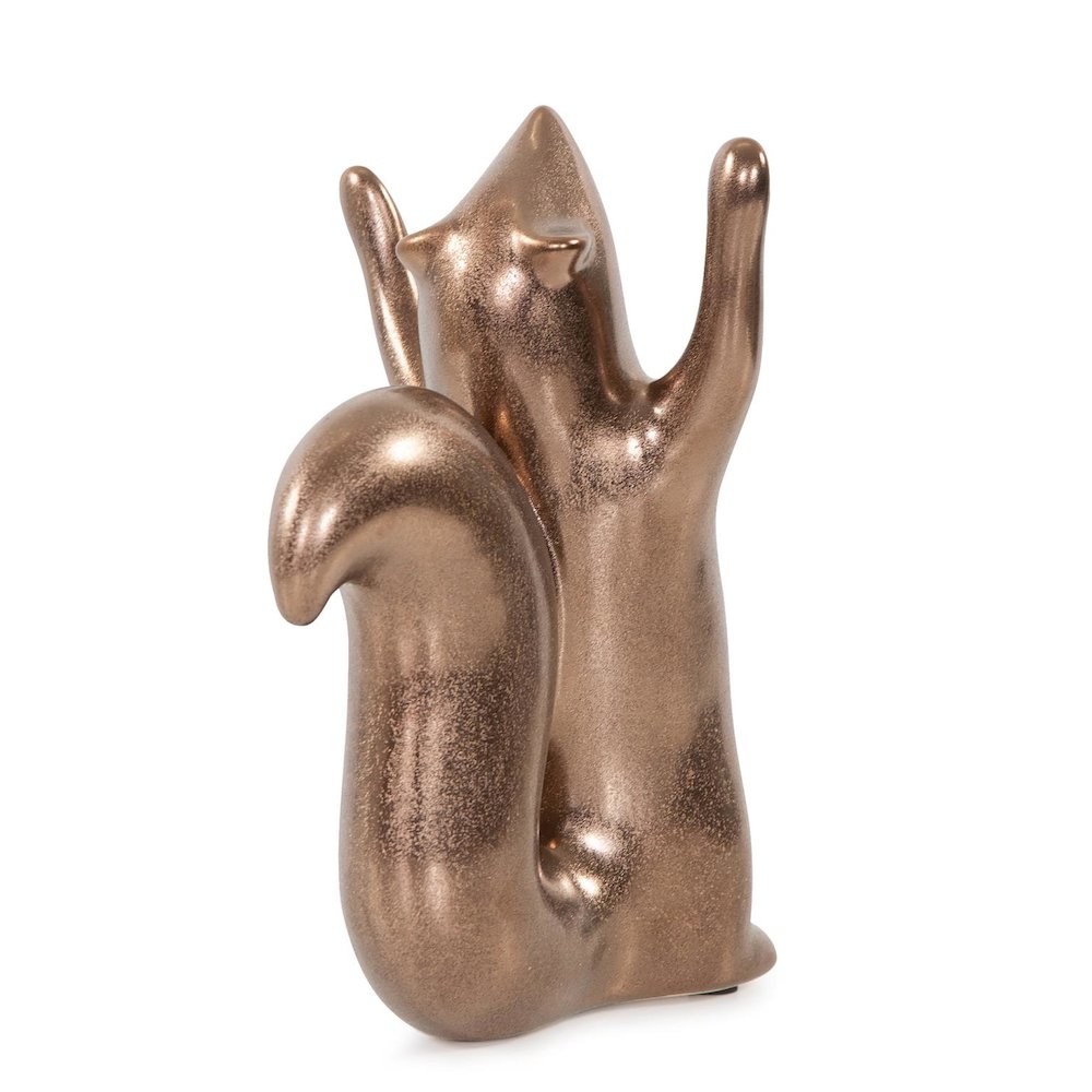 Chipmunk Sculpture. Picture 4