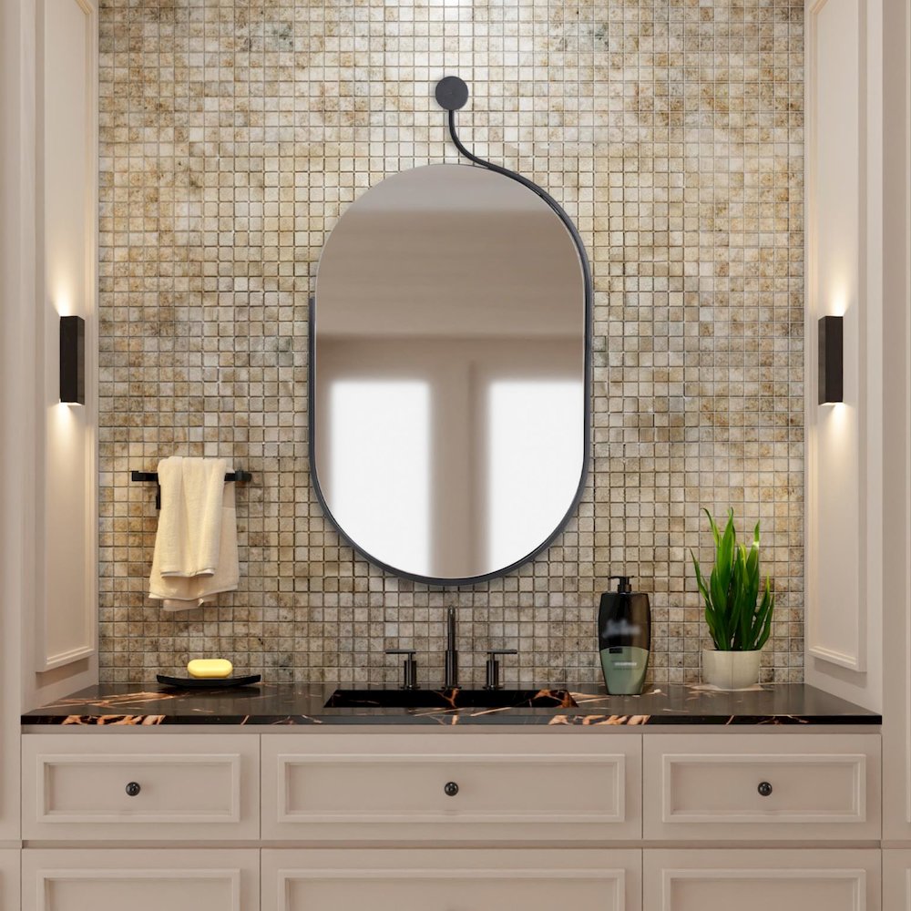 Hudson Rectangular Metal Mirror. Picture 3