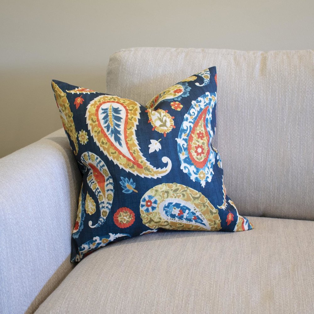 24 x 24 Pillow  Boteh Indigo - Down Insert. Picture 8