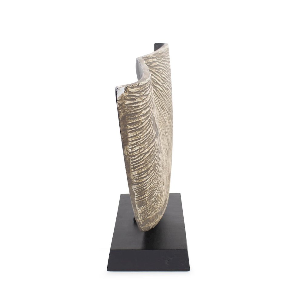 Hubert Textural Sculpture. Picture 3