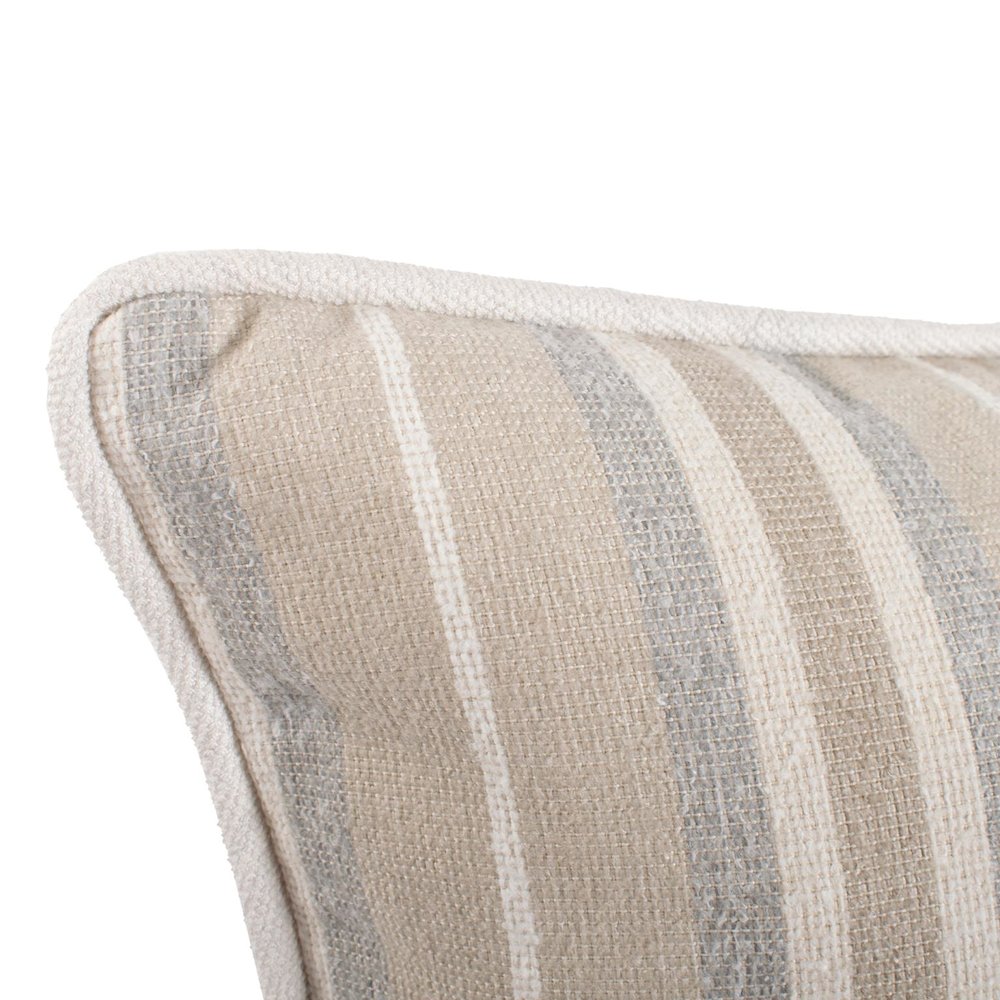 Indoor/Outdoor Pillow 24 x 24 Dune Sand. Picture 4