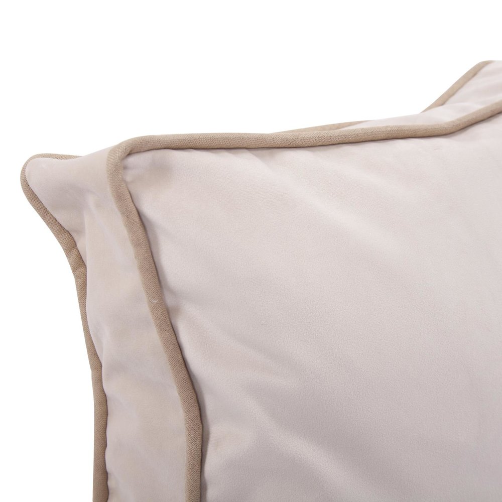 20 Gusseted Pillow  Bella Sand - Down Insert. Picture 4